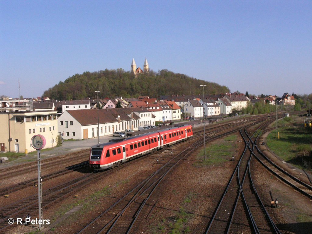 Ein 612er verl�sst Schwandorf mit RE Regensburg. 27.04.08