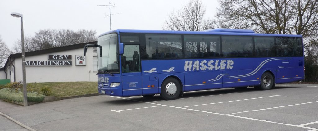 Ein MB-Integro der Fa. Hassler aus B�blingen am Sportplatz in Maichingen. Am 23.03.2013