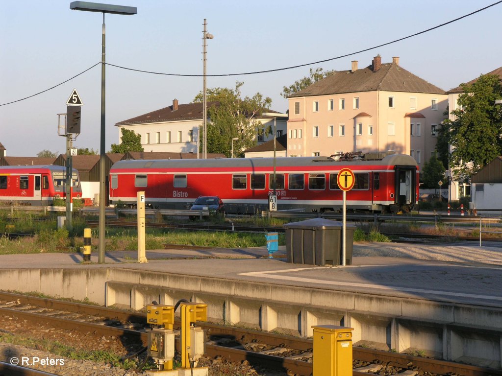 Ein Speisewagen der DB Regio in M�hldorf. 13.06.09