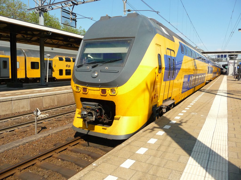 Ein VIRM verl�sst am 02.06.2012 Dordrecht.