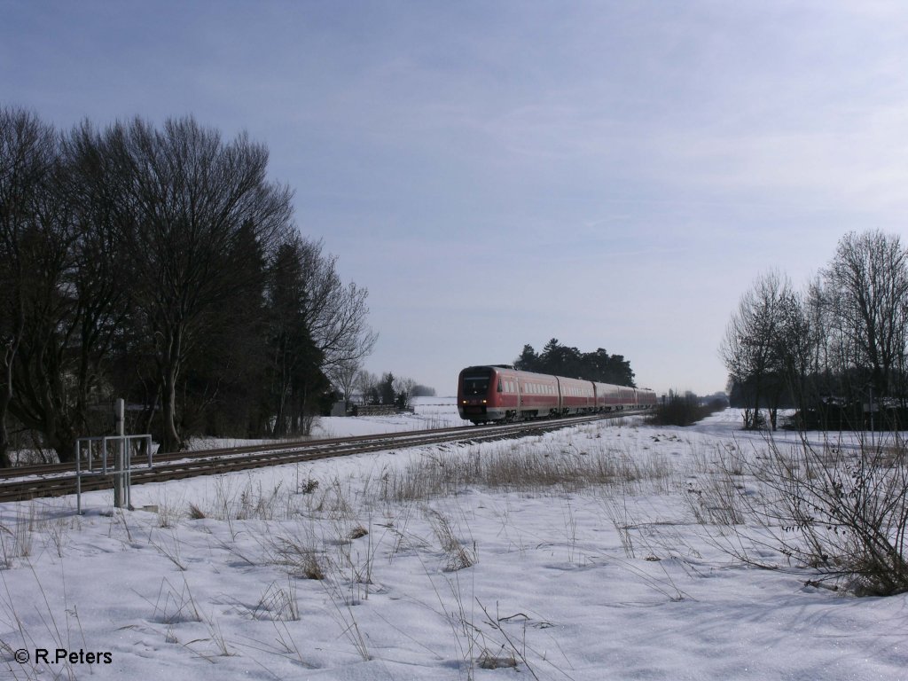 Eine 3-Fach Traktion als RE N�rnberg bei Dillishausen. 25.02.09