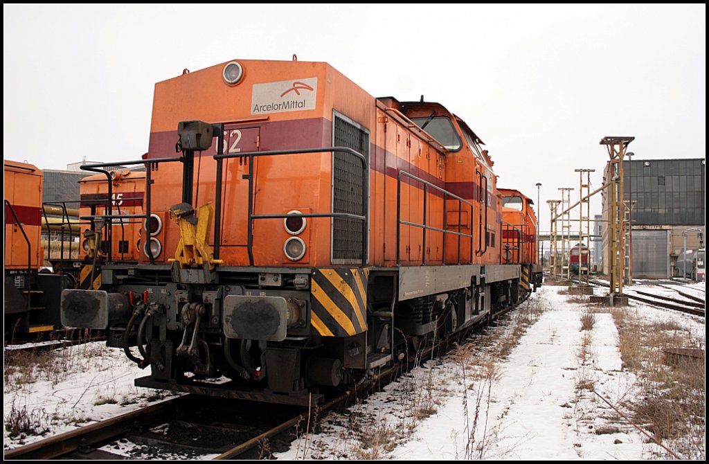 EKO 62 / 293 062 in der verdienten Weihnachtspause am 24.12.2009 in Eisenh�ttenstadt (NVR-Nummer 98 80 3293 062-6 D-EKO, LEW FNr. 17852/1982, Typ V100.4, B'B'-dh, .02.1982 geliefert an VEB Bandstahlkombinat 'Hermann Martern', Eisenh�ttenkombinat  62  /=> EKO-Stahl AG, Eisenh�ttenstadt  EKO 62 , 05.1996, 1998 vh, 09.2006 iE)