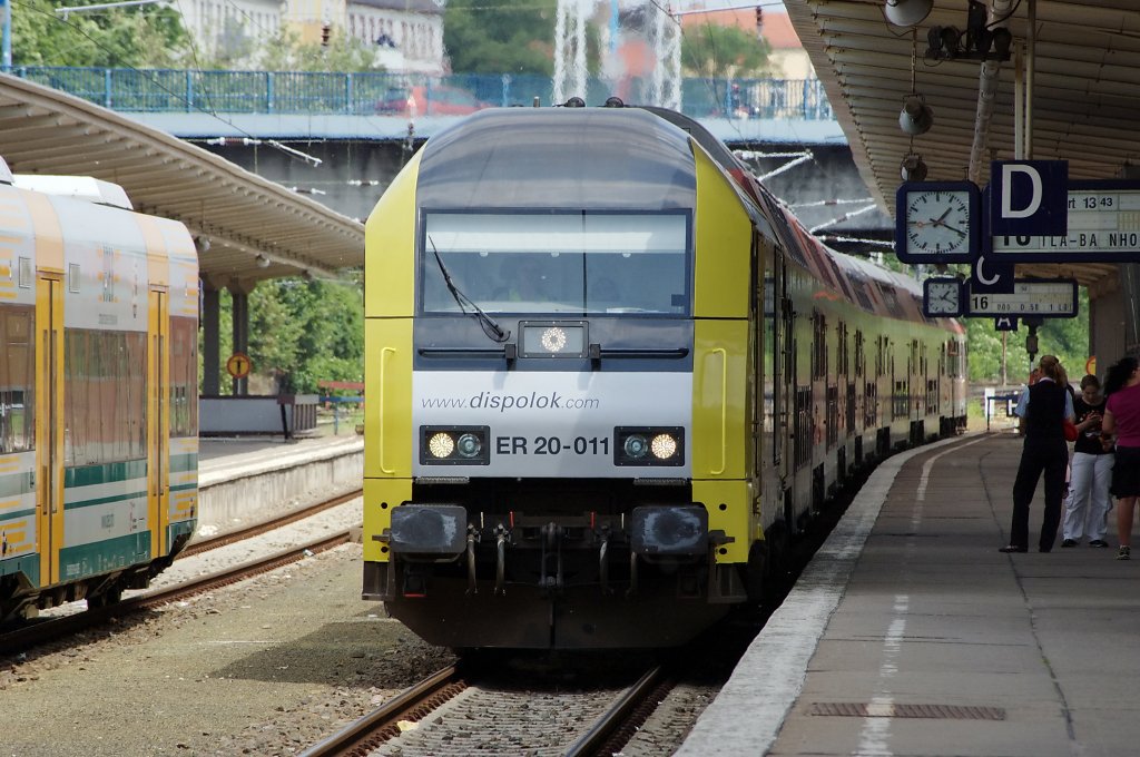 ER 20-011 (9280 1223 011-8-D-DISPO) f�hrt mit dem ILA-Shuttle als (RB 28253) in den Bahnhof Berlin-Lichtenberg ein. 11.06.2010