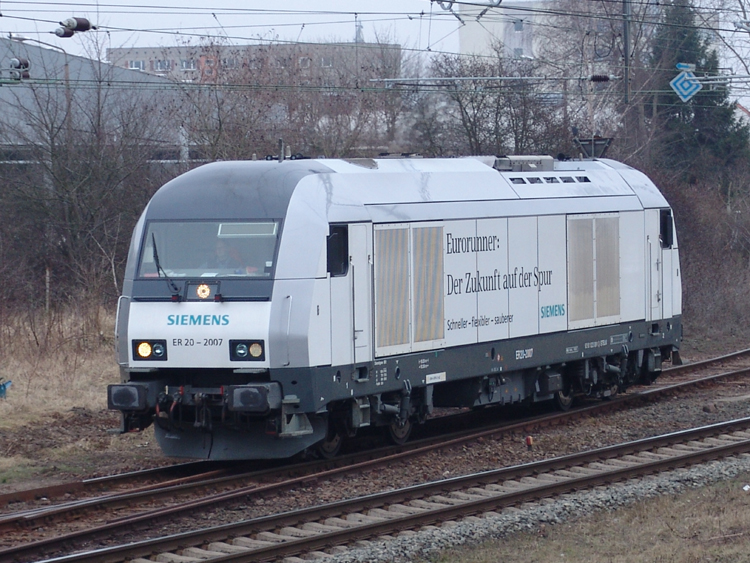 ER20-2007 beim Rangieren im Bahnhof Rostock-Bramow am 16.02.2011