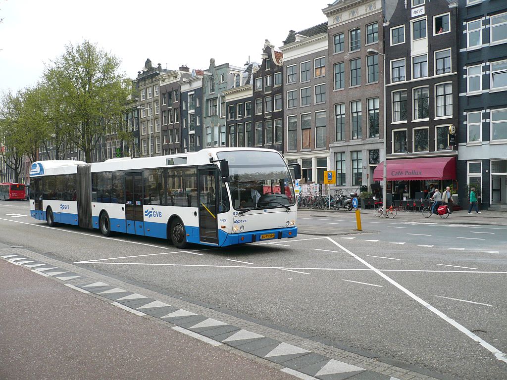 GVBA Bus 448 Volvo B7LA Berkhof-Jonckheere Baujahr 2001. Prins Hendrikkade Amsterdam 25-04-2013.

GVBA bus 448 Volvo B7LA Berkhof-Jonckheere bouwjaar 2001. Prins Hendrikkade Amsterdam 25-04-2013.