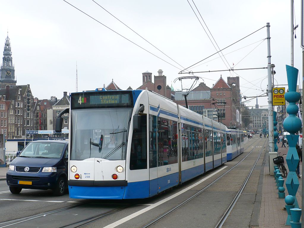 GVBA TW 2108 Damrak, Amsterdam 17-04-2013.

GVBA tram 2108 Damrak, Amsterdam 17-04-2013.