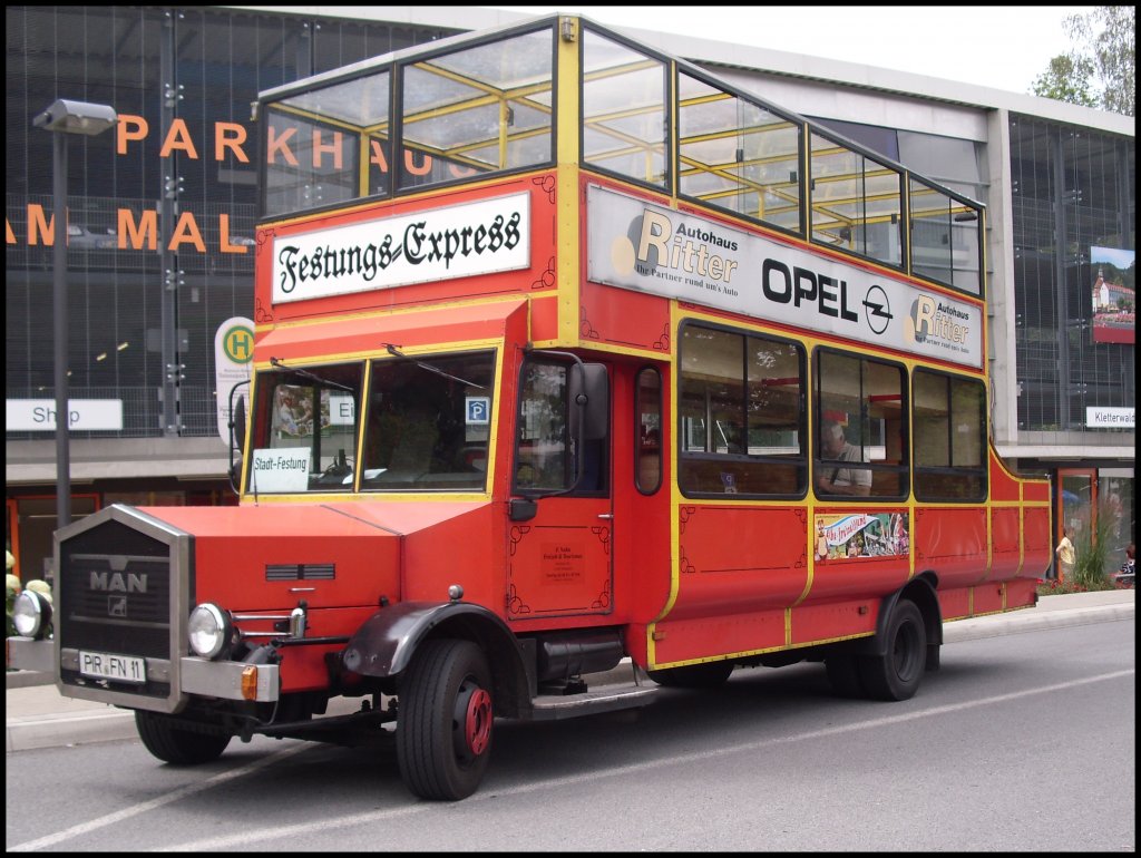  Histroischer  MAN als Festungs-Express bei der Festung K�nigsstein.