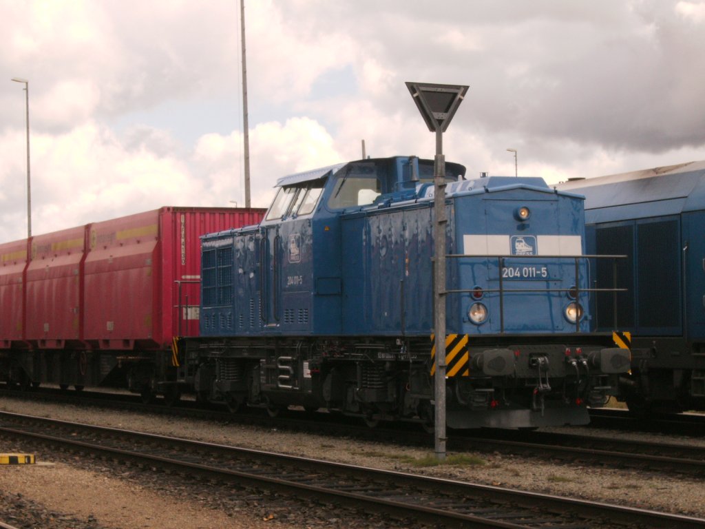 ich stehe mit 204 011-5 am 19.07.2012 in Niederg�rne mit Hacki nach Ramstein.