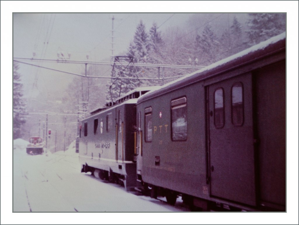 Impressionen vom verschneiten Brnig-Hasliberg vom Februar 1982.
Abfotografiertes 110Film-Bild