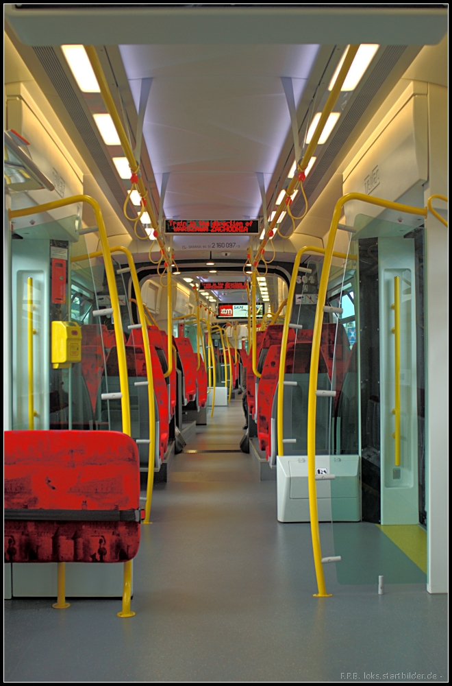 Inneneinrichtung des 35WE-004 f�r SKM Warszawa auf der InnoTrans 2012 in Berlin