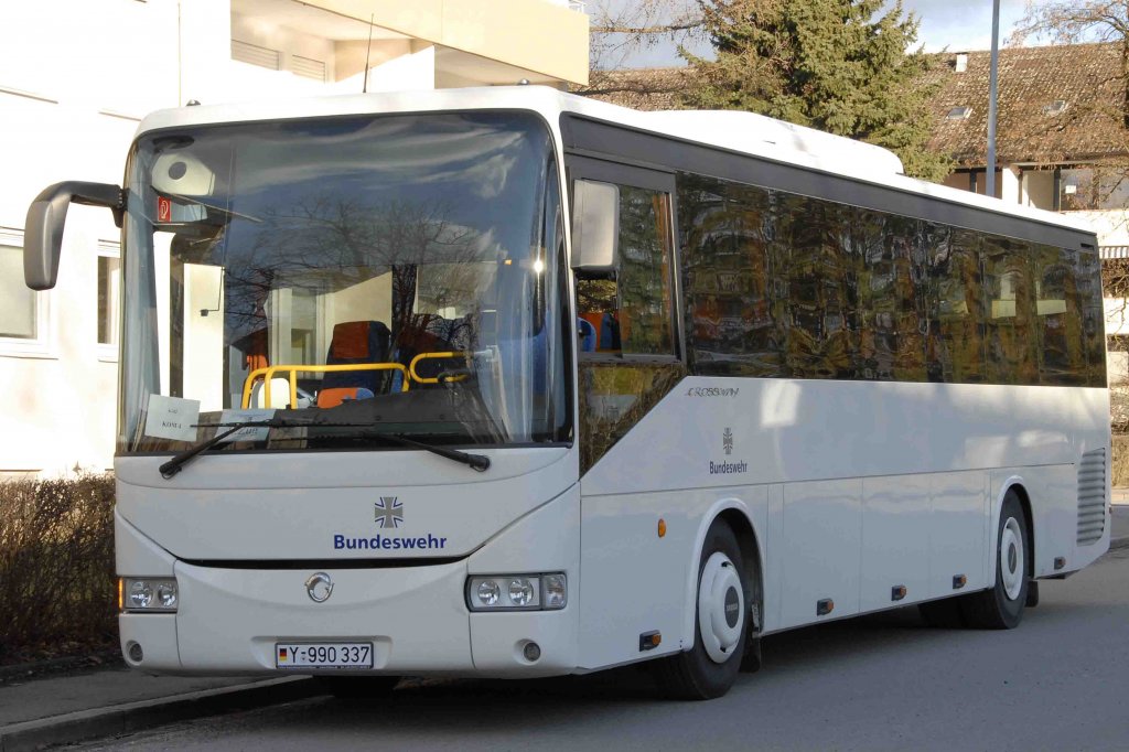 Irisbus der Bundeswehr steht anl. einer Vereidigungsveranstaltung in Fssen, Februar 2008