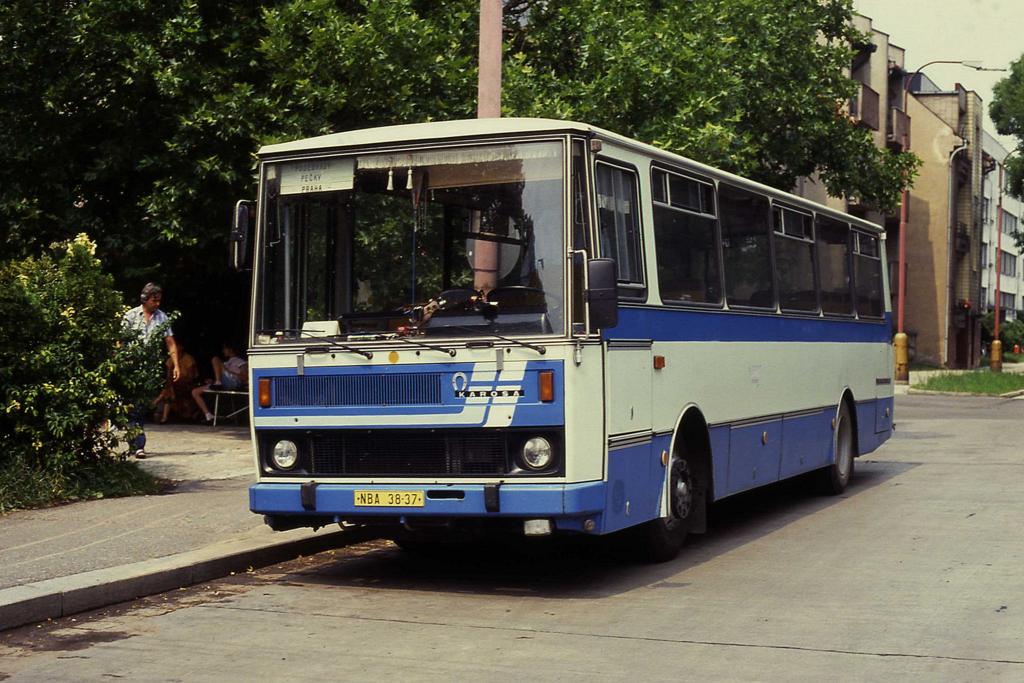 Karosa Reisebus hier in Tschechien in Podebrady aufgenommen
am 2.7.1992.