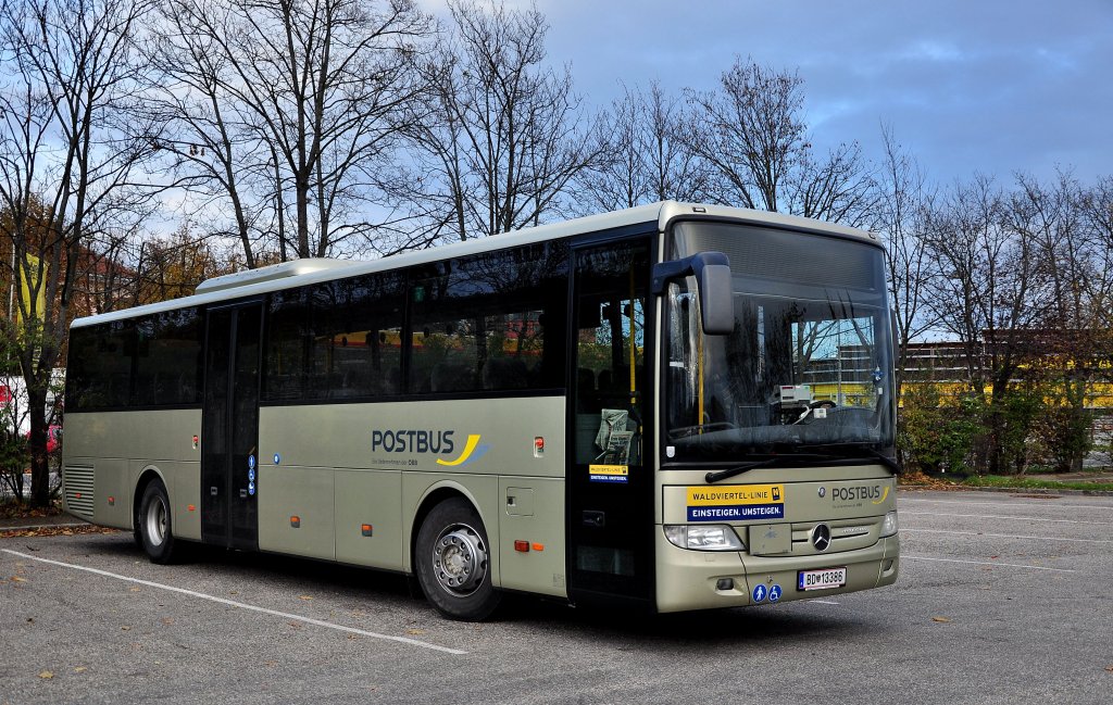 MERCEDES BENZ INTEGRO, Postbus der BB im Oktober 2012 in Krems an der Donau gesehen.