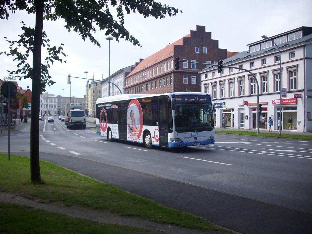 Mercedes Citaro LE � der Kraftverkehrsgesellschaft mbH Ribnitz-Damgarten in Stralsund.  
