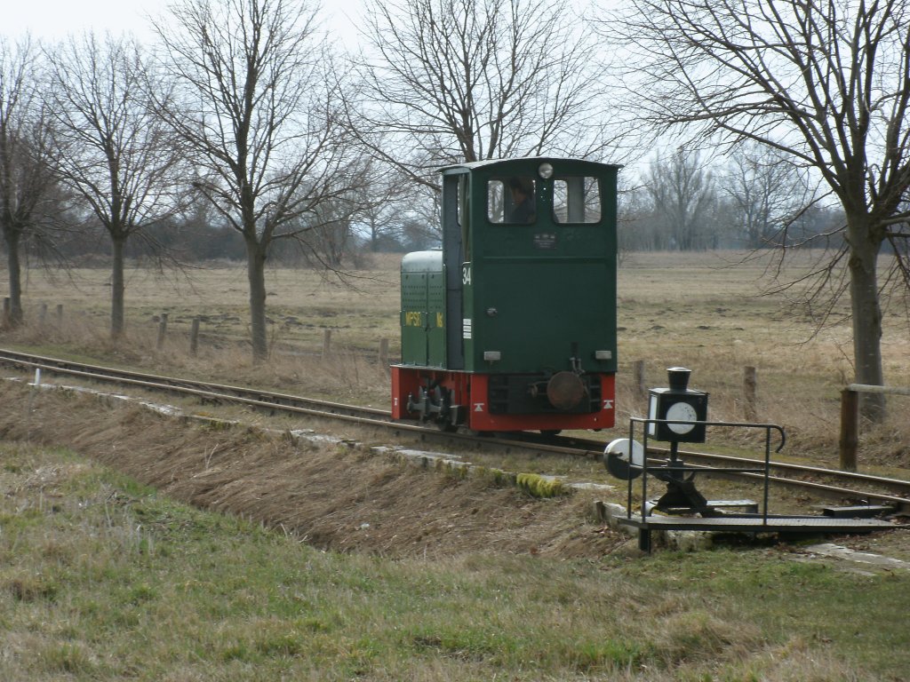 Nach Uhlenhorst fuhr die MPSB Lok Nr.34,am 13.April 2013,als Sie Schwichtenberg verlie�.