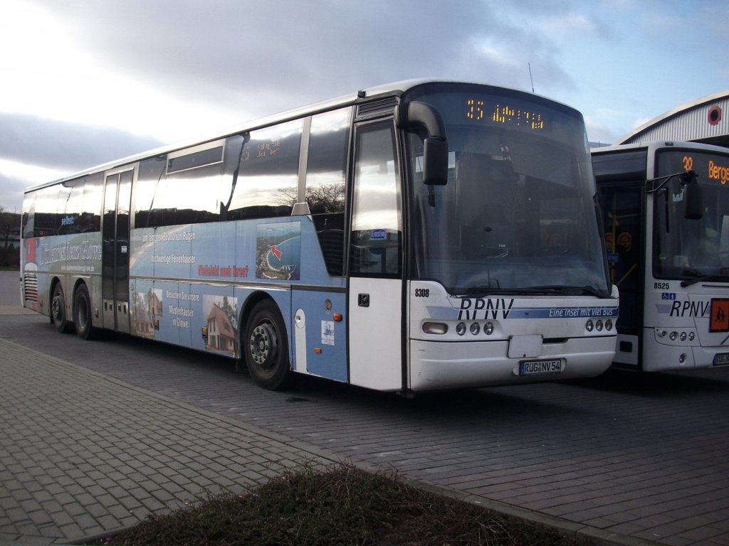 Neoplan Euroliner der RPNV in Bergen.

