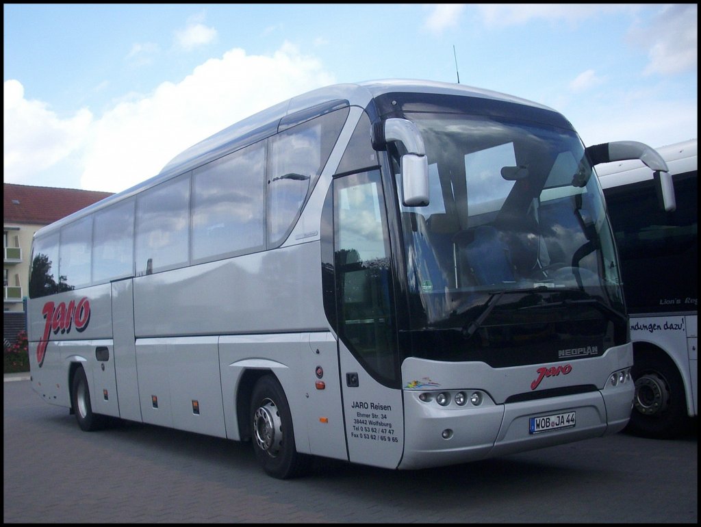 Neoplan Tourliner von Jaro aus Deutschland in Bergen.