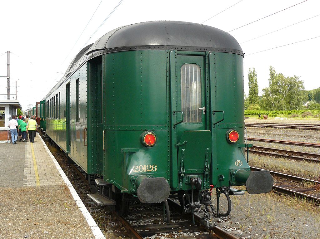 NMBS K1 BD rijtuig nu eigendom van de TSP. Erquelinnes, Belgie 23-06-2012.