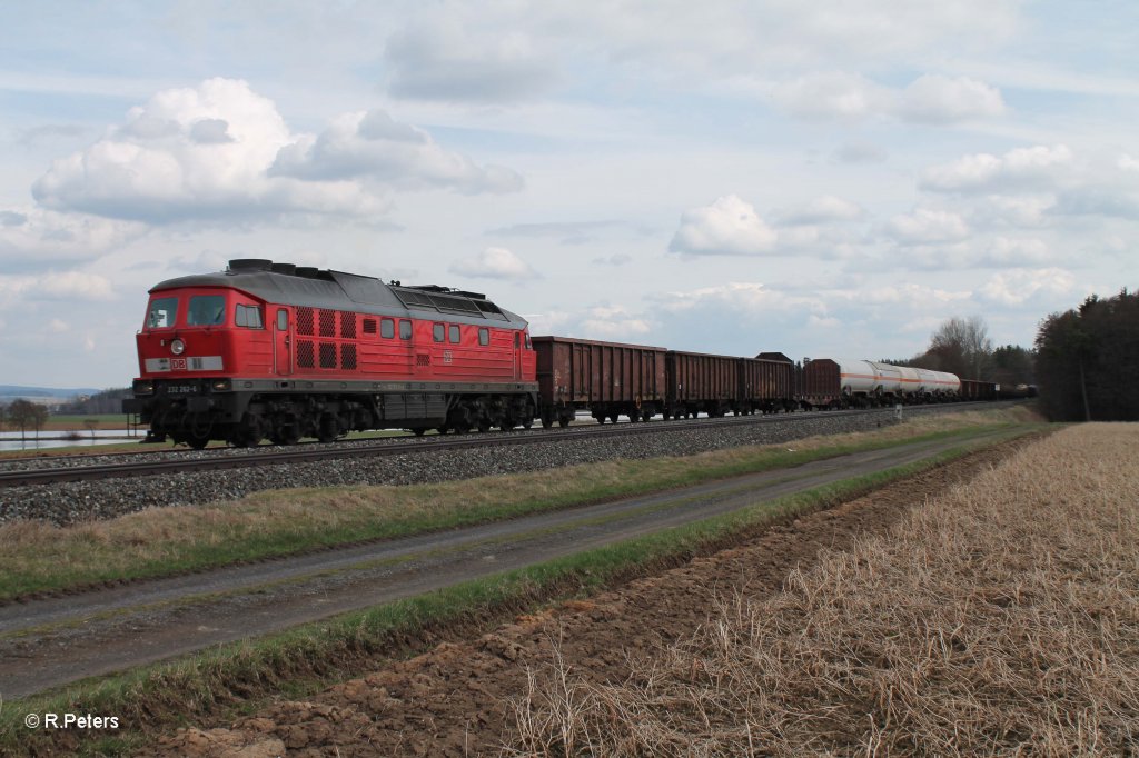 Nochmal 232 262-6 mit dem Umleiterg�terzug von NN nach Cheb bei Oberteich. 17.04.13