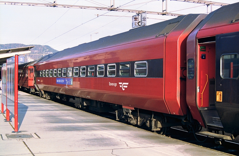 NSB Schlafwagen WLAB Trondheim, Norwegen 22-04-1993.