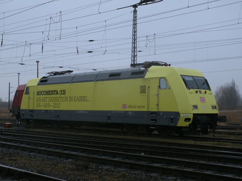 Schneller als gedacht bekam ich die Neue Werbe 101 vor die Linse.Am 10.M�rz 2012 stand 101 013-1 in Stralsund.