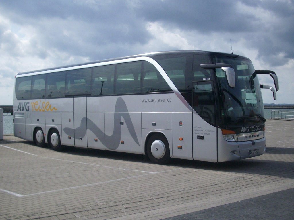 Setra 416 HDH von AVG Reisen aus Deutschland im Stadthafen Sassnitz.