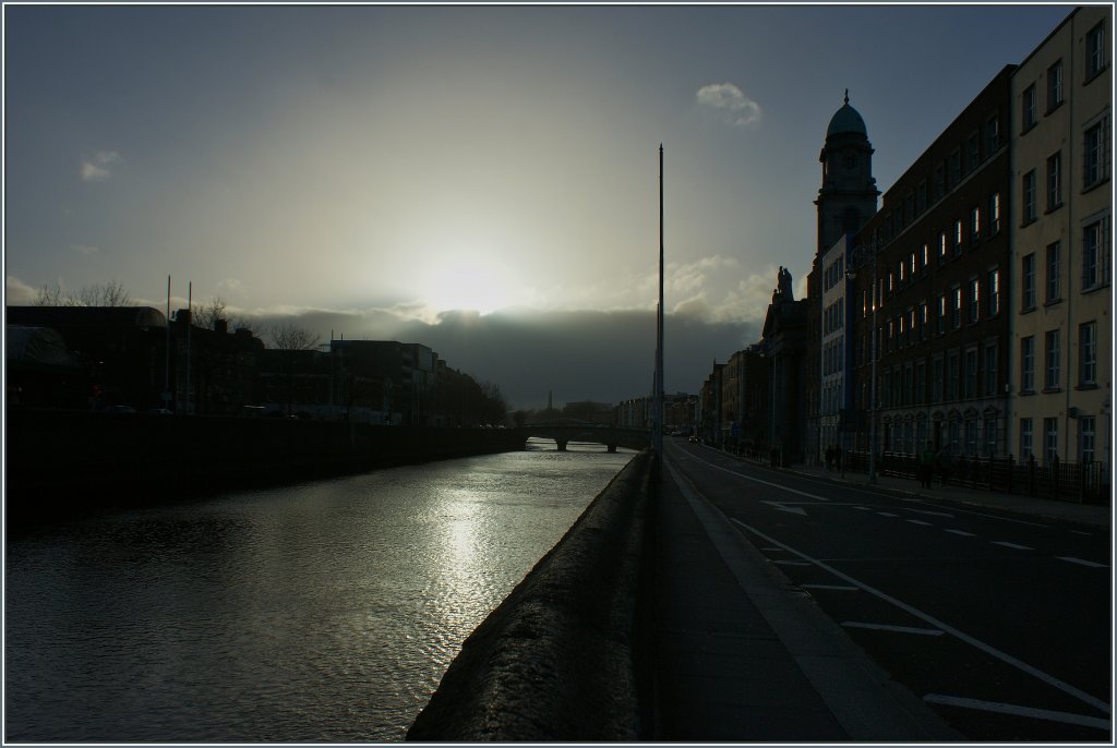 Sonnenuntergang am River Liffey in Dublin.
(14.04.2013)

