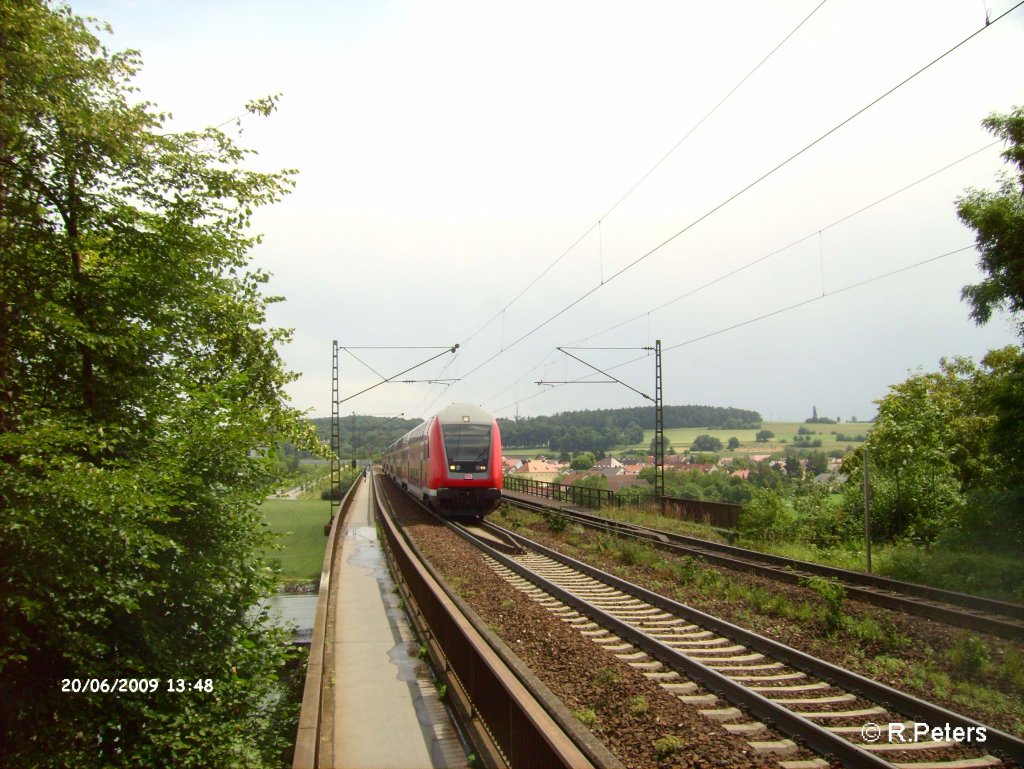 Steuerwagen vom RE N�rnberg auf der Donaubr�cke in Regensburg Pr�fering. 20.06.09