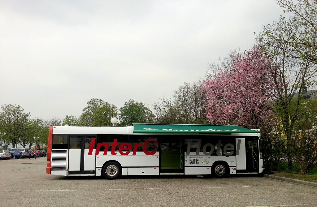 STEYR SN 12 HUA, Bj. 1996,ehemaliger Postbus,umgebaut f�r Promotionszwecke am 23.4.2013 in Krems an der Donau.
