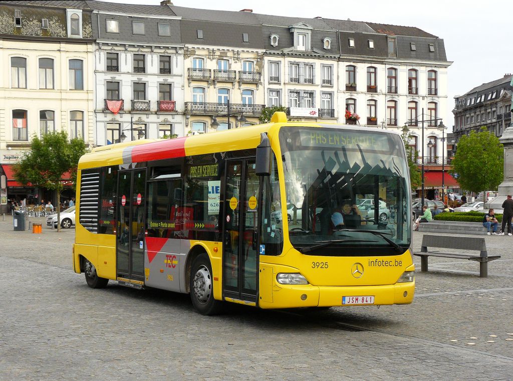 TEC 3925 Mercedes-Benz O 520 Cito. Bahnhof Mons Belgien 23-06-2012.