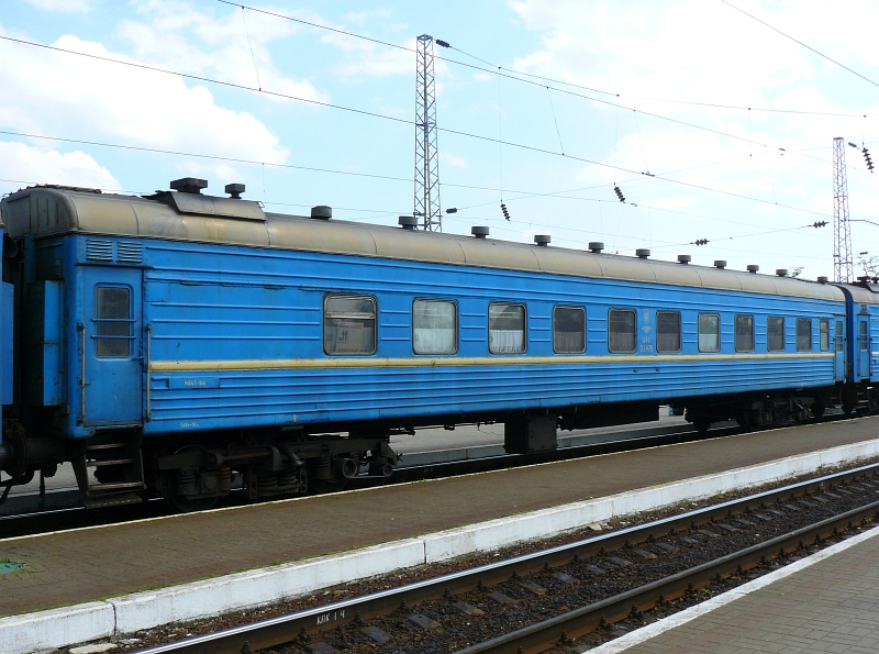 UZ Liegewagen Nummer 044 26475 fotografiert in Lviv, Ukraine am 25-05-2010. 