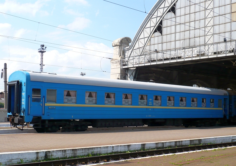 UZ Schlafwagen Nummer 035 14601 fotografiert in Lviv, Ukraine am 25-05-2010. 