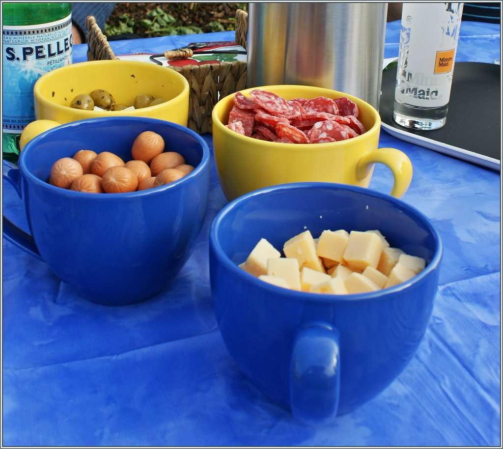 Vor den kleinen Portionen der Lasagne gab es ein grosse Portion Aperitif.
(14.06.2013)