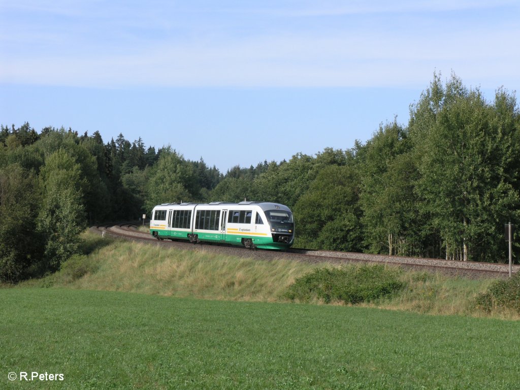 VT05 „Mari�nsk� L�zne/ Marienbad“ zieht als VBG86567 nach Regensburg durch die Kurve bei Oberteich. 16.08.09
