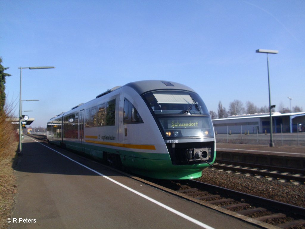 VT13 verl�sst Wiesau/Oberpfalz nach Schwandorf. 22.03.11