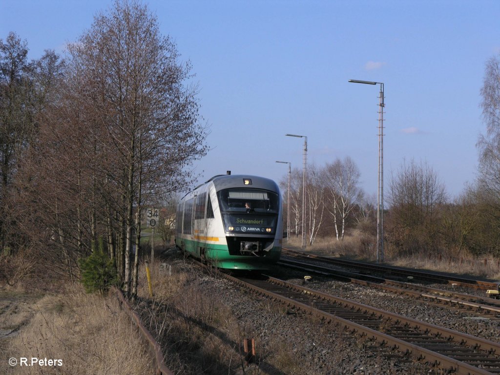 VT14 rollt in Wiesau/Oberpfalz mit der VBG86569 nach Schwandorf ein. 03.04.09
