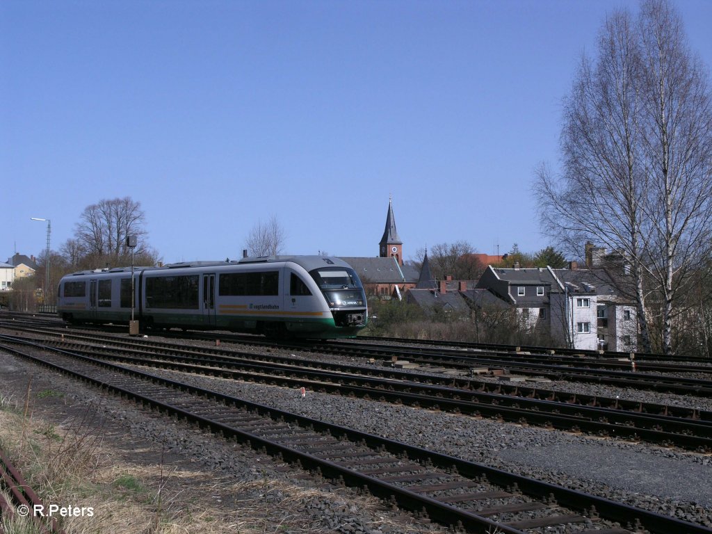 VT17 verl�sst Marktredwitz als VBG81123 nach Regensburg. 10.04.11
