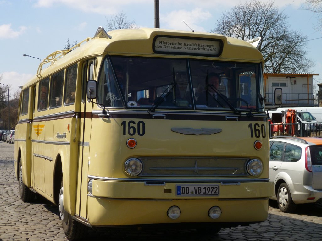 Zum 5. Dresdner Dampfloktreffen am 07.04.13 verkehrten auch Historische IFA Busse.