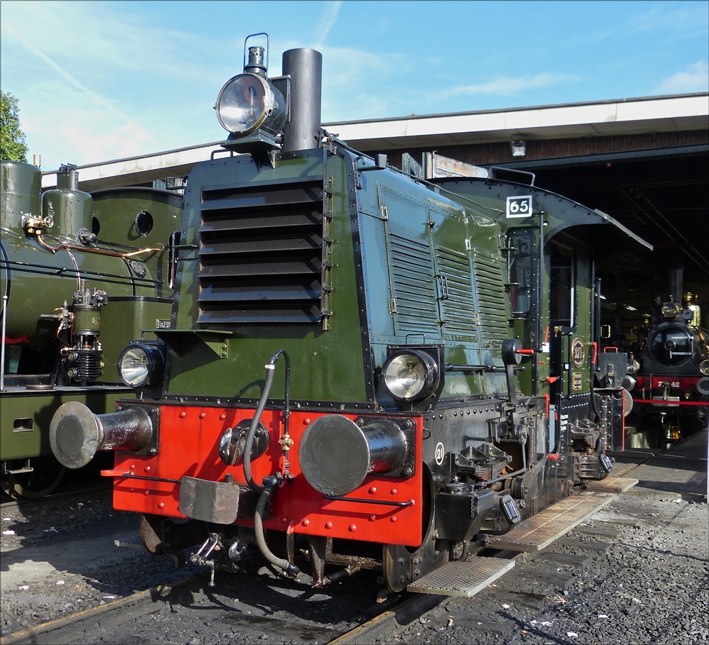 . Diesel Lok  NS 271  , gebaut 1938 vom Werkspoor in Amsterdam, ist seit 2002 im Besitz der Museumstoomtram Hoorn - Medemblik.  28.09.2016 