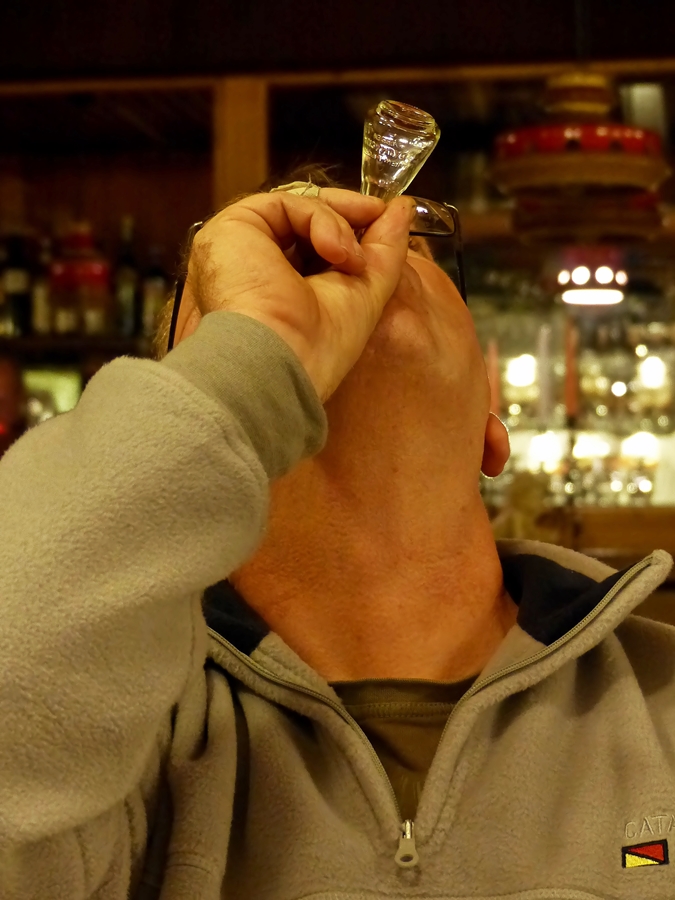 . Julischka im Restaurant Waldhaus Schr�nke - Ein Mu�! 31.10.2014 (Jeanny)