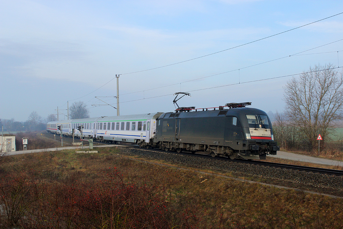 01.03.2014 - Der EC 249  Wawel  fährt wie heute auch zumeist mit seiner Stammlok ES64U2-072.
