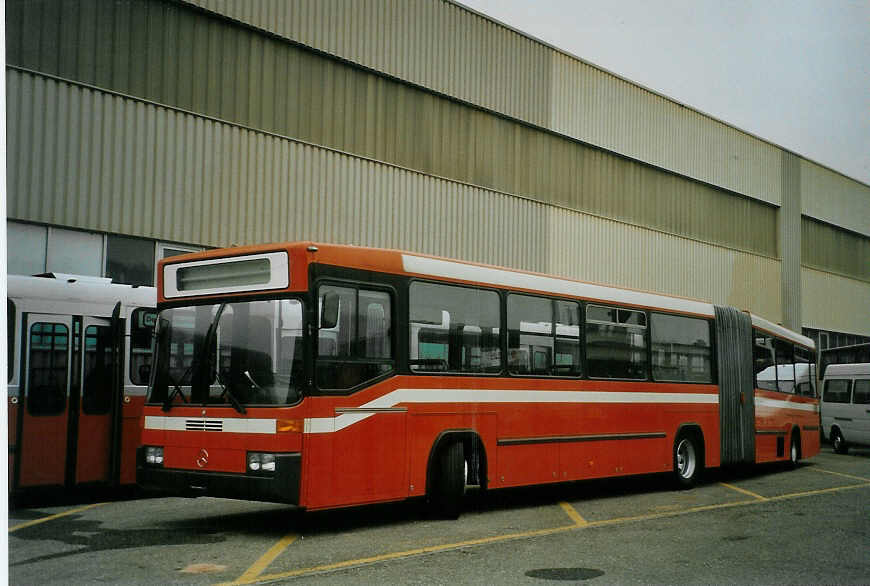 (082'903) - ZVB Zug - Nr. 65 - Mercedes/Hess am 4. Februar 2006 in Biel, Rattinbus