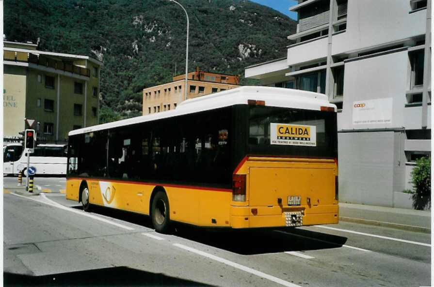 (088'502) - AutoPostale Ticino - TI 215'313 - Setra (ex P 25'610) am 2. August 2006 in Bellinzona, Coop