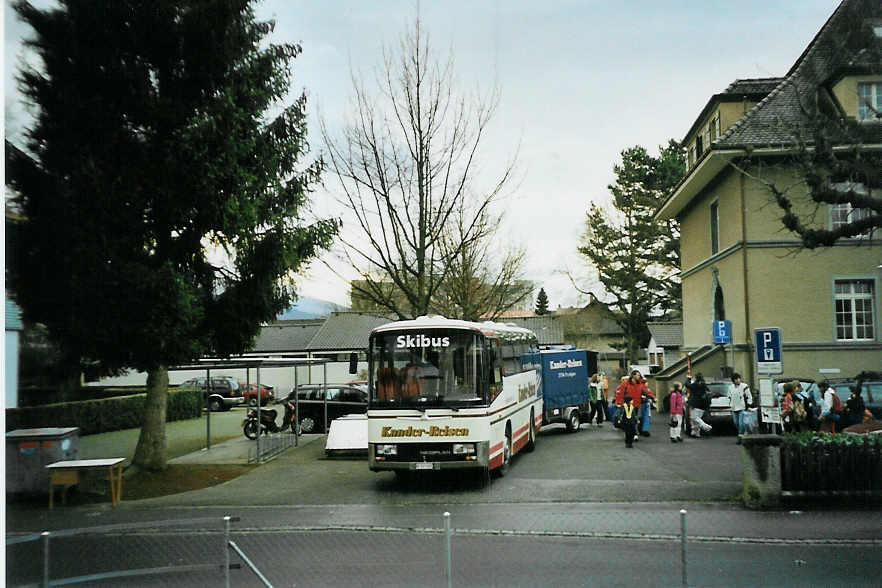 (092'504) - Kander-Reisen, Frutigen - Nr. 1/BE 257'805 - Neoplan (ex Mller, Heiden) am 5. Mrz 2007 in Thun-Lerchenfeld, Schulhaus