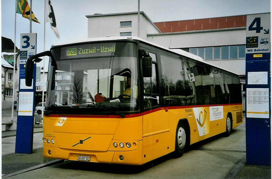 (093'202) - Schmidt, Jonschwil - SG 267'101 - Volvo (ex Postautobetriebe Unteres Toggenburg, Ltisburg) am 22. Mrz 2007 beim Bahnhof Wil