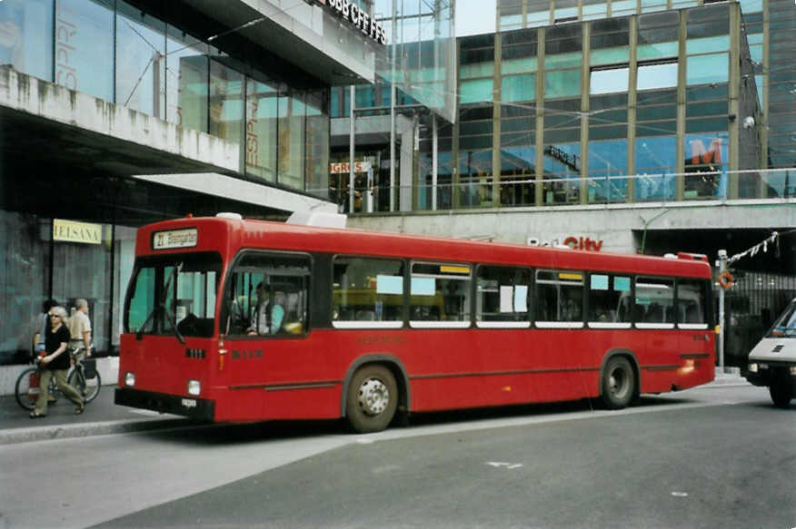 (095'311) - Bernmobil, Bern - Nr. 111/BE 500'111 - Volvo/R&J am 8. Juni 2007 beim Bahnhof Bern