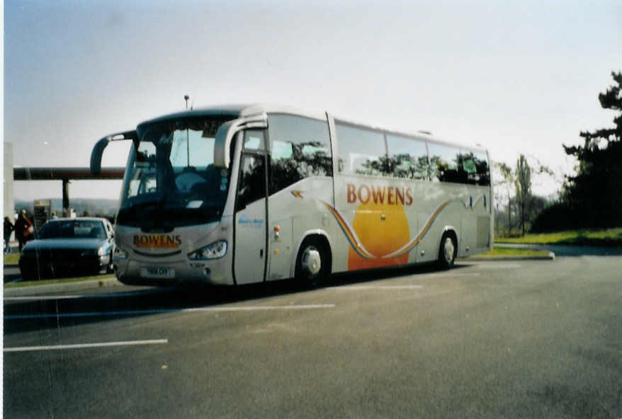 (098'808) - Aus England: Bowens, Staffordshire - Nr. 49/YN06 CNV - Scania/Irizar am 24. September 2007 in Saverne, Autobahnraststtte