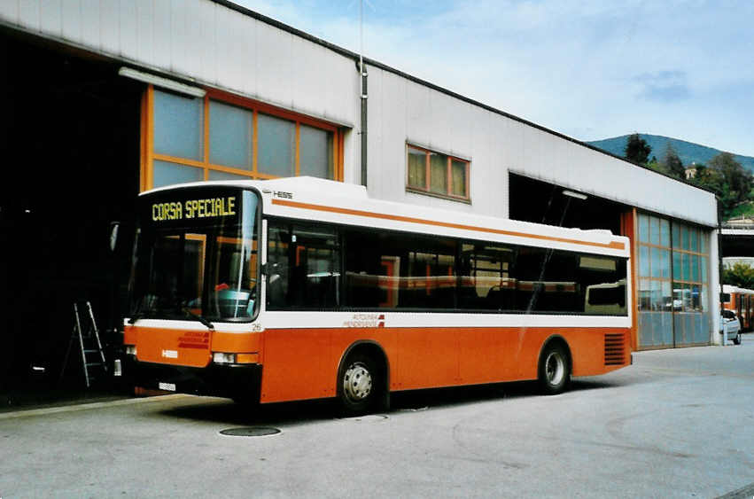 (099'933) - AMSA Chiasso - Nr. 26/TI 18'744 - Vetter-Mercedes/Hess am 4. Oktober 2007 in Balerna, Garage