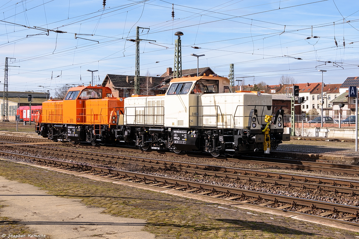 1002 020-8 SKW - Stickstoffwerke Piesteritz GmbH mit der Wagenlok 1002 017-4 Chemion Logistik GmbH in Stendal am 16.03.2017. Sie kammen von einer Tesfahrt zur�ck und fuhren ins Alstomwerk (Raw Stendal)