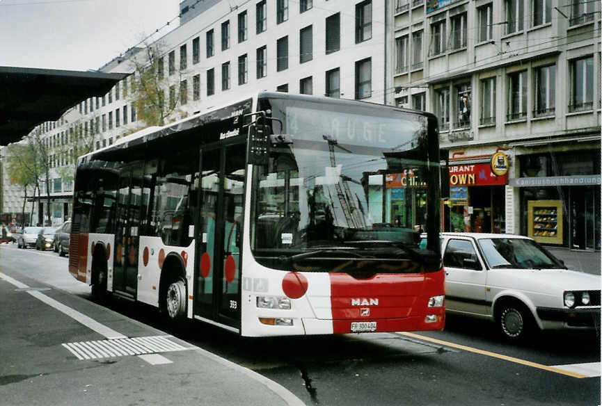 (100'525) - TPF Fribourg - Nr. 353/FR 300'404 - MAN/Gppel am 27. Oktober 2007 beim Bahnhof Fribourg